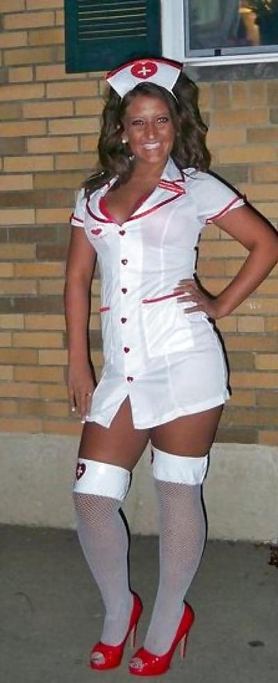 16P Smoking hot legs