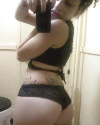 25P Blacks selfshot