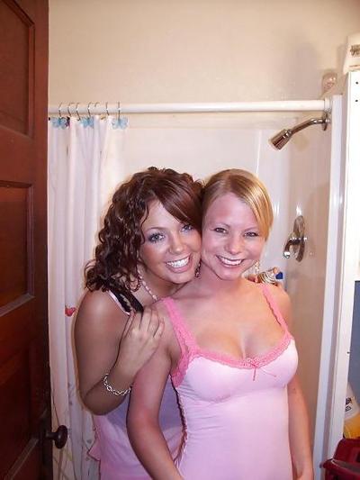 25P Hot friend! plz dirty comment