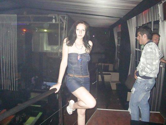 22P Fille roumaine : Alina