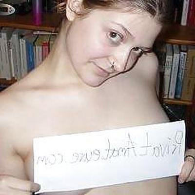 9P Wer hat mehr von ihr? Who has more from her? ( Gwen1987 )