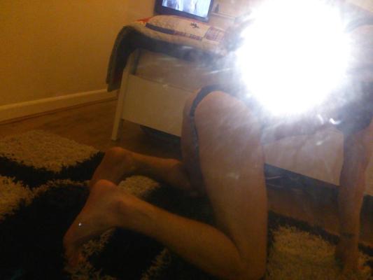 5P Me crossdressing