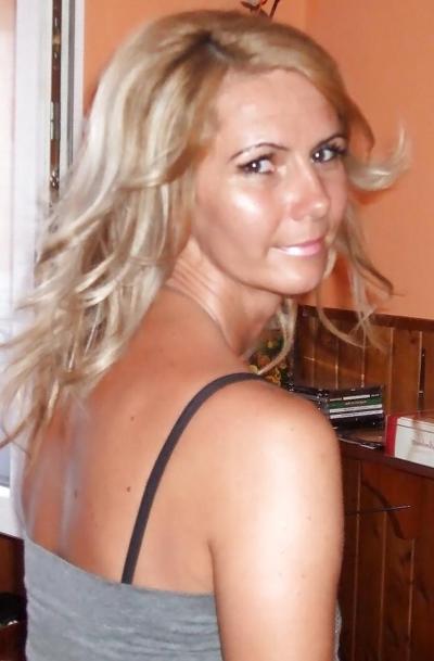 12P Hot mature secretary
