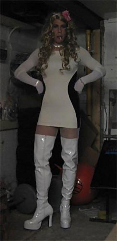 20P Mistress Foofoo is a bit of all white