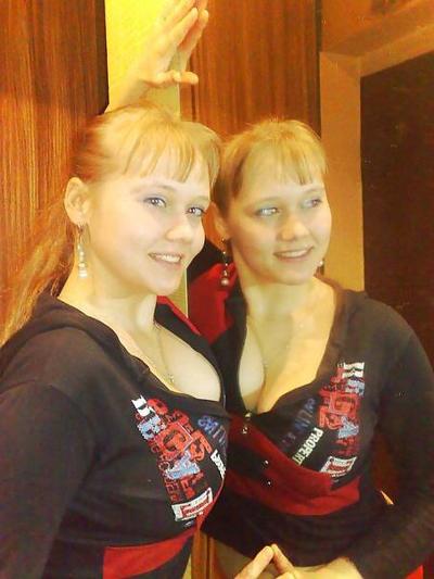 8P 巨乳ロシア人女性 302