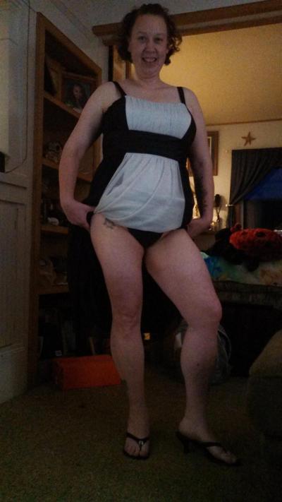 25P Cell phone pics of wife