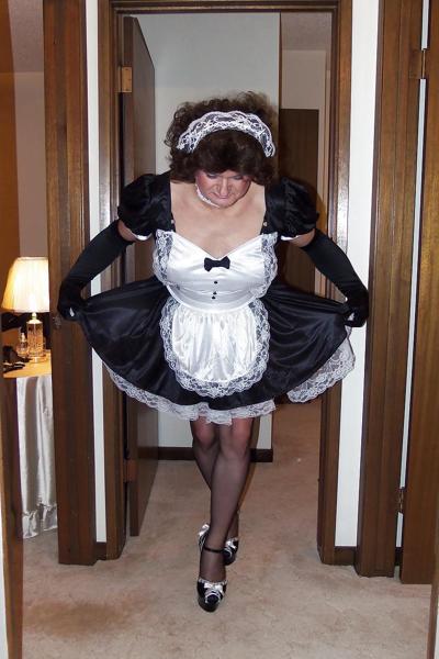 18P La Soubrette - The French Maid