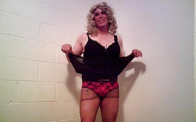 11P Sissy - Dorena Pansy