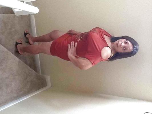25P A SEXY MILF I MET AT STORE  I SO LOVE OLDIER WOMEN