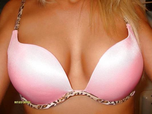 25P DE VRAIES FILLES DU MONDE ENTIER - ALISHA