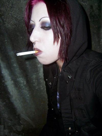18P Emo girl streep tease