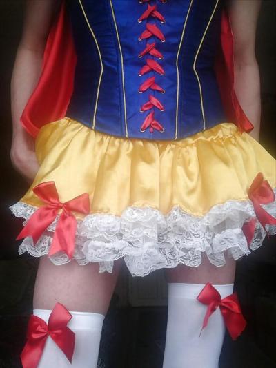 8P My hairless mound of Venus(Snow White)