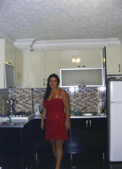 8P Arab turkish woman: Arzu