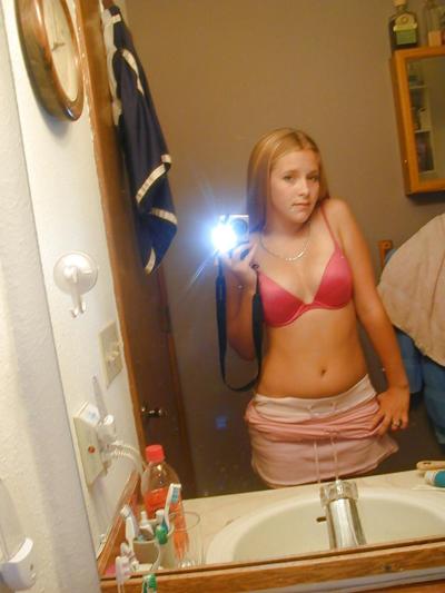 25P Self Shot 01