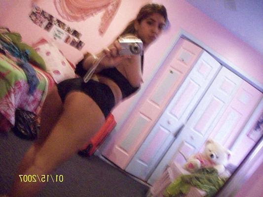 12P Paki slut from west london 