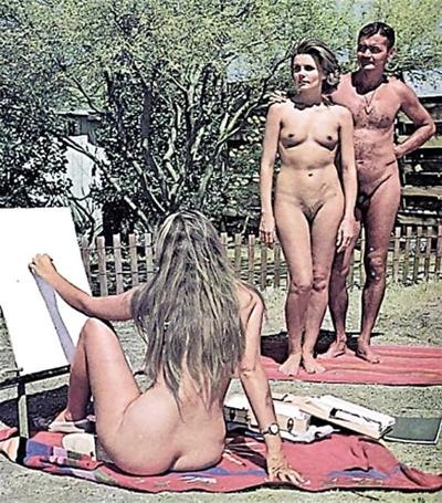 15P TheSandfly Fantastic Retro Public Nudity!