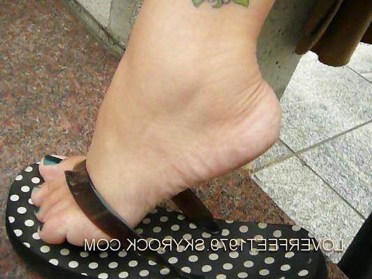 9P Loverfeet1979