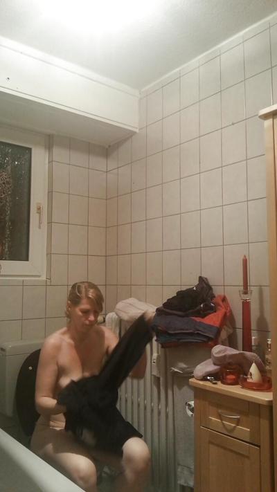 25P Moom on shower - hidden spy cam - big tits
