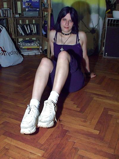 25P Gothic Foot - Yavanna