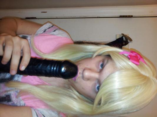 7P Home alone and dressed up