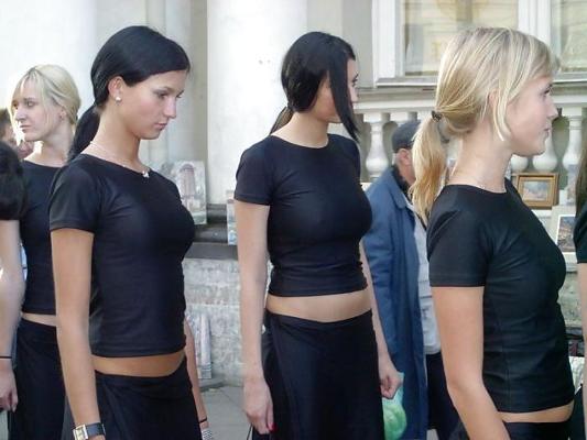 20P Russian sexy street girls