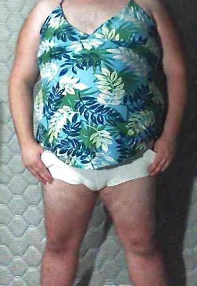 11P Flower top sissy