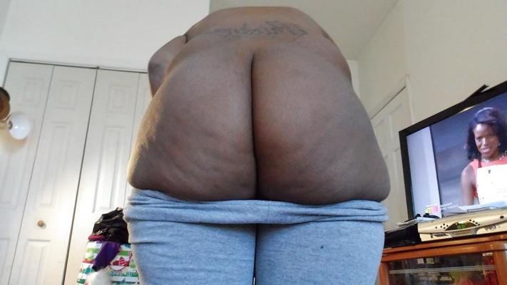25P Thick Ass Hood Rat!!!