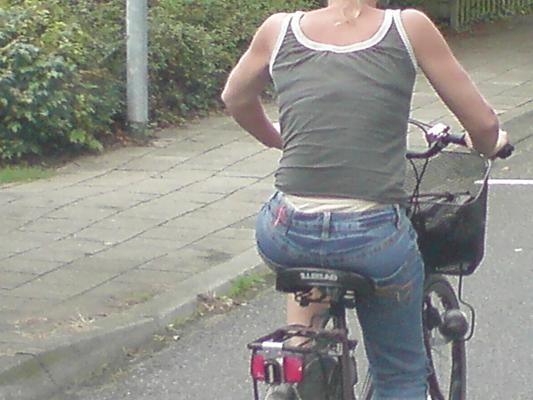 25P Thong 35