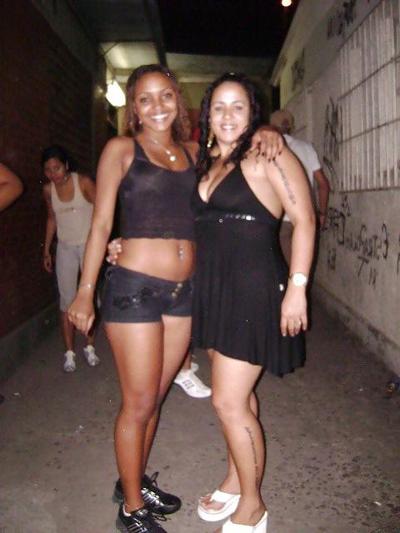 25P Babes in slums of Rio.