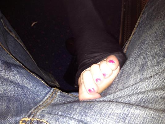 8P Bored on the train, toes out