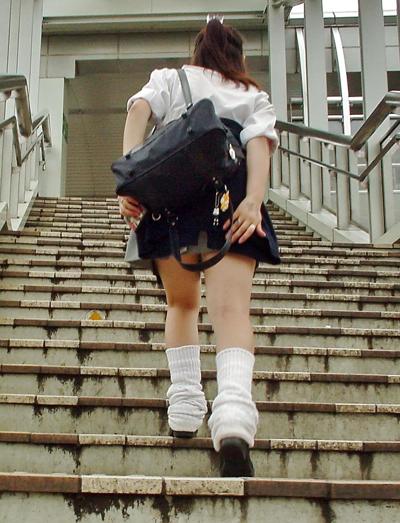 25P 日本の路上売春婦 高校生編 1