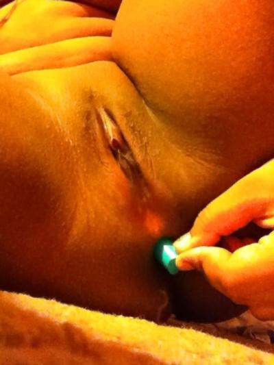 11P Black ex-gf poses and pussy shots