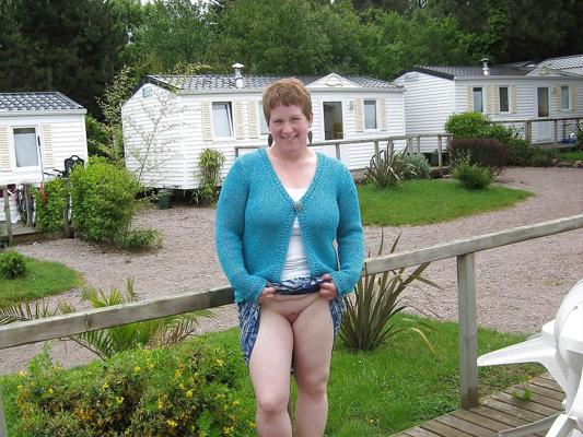 23P Is granny forgot her slip?