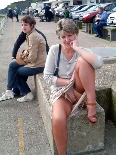 24P Mamie chattes et seins...