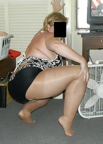 25P Beth in pantyhose