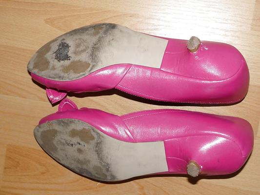 5P Wifes shiny purple pantyhose pink peep toes