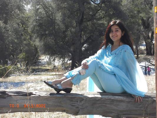 24P Pakistani sexy ladies