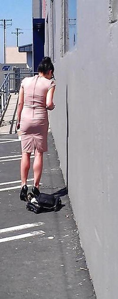 6P Hot Milf Neighbor Visible Panty Line