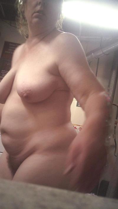 19P Wifey shower time