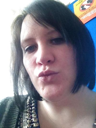 20P Chubby Bitch