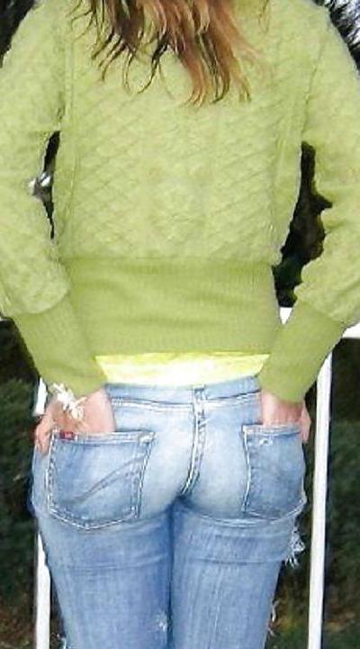 25P Asses in jeans