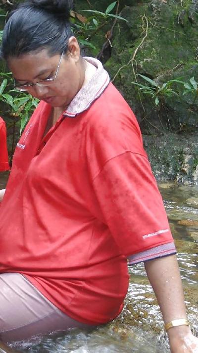 5P Hot Asian MILF