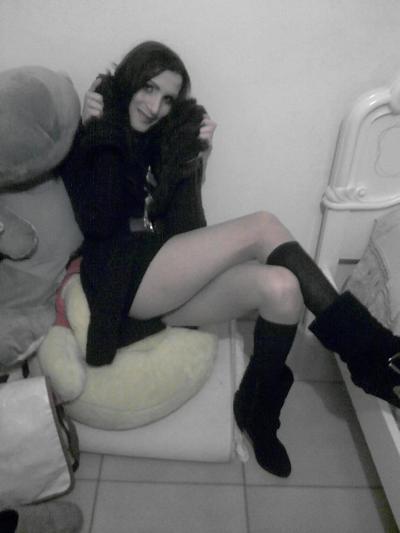12P Superbe italienne : Daniela, partie 1