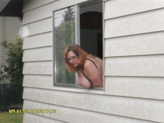 16P Amateur Granny Threesome
