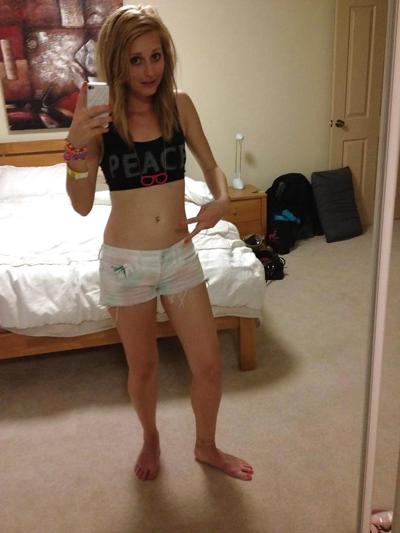 25P Aussie Slut Brook! (Comment,degrade and cum on her?)