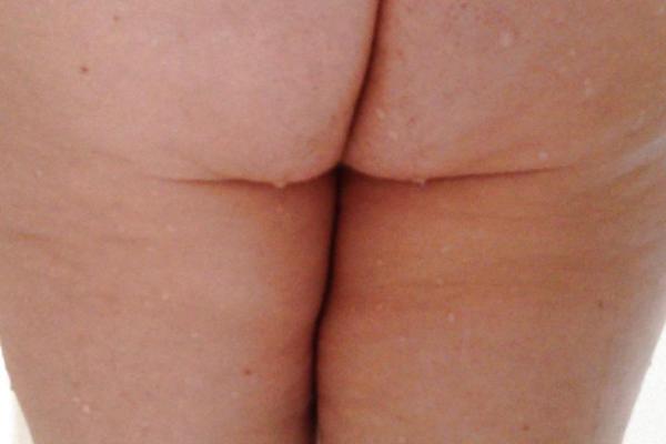 25P My girls big tittys & natural hairy bush.