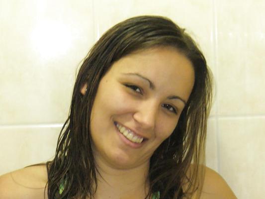 11P Who wants to see her naked?