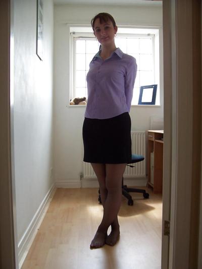 25P Honey B lapdancer feet and more