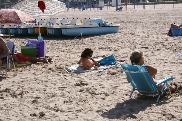 25P The beach 151