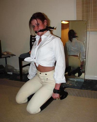 16P Female slaves